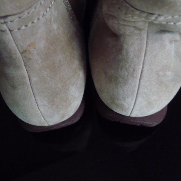 SKECHERS NEW RELAXEDFIT AIR COOLED MEMORY FOAM TAN SUEDE CHELSEA BOOTIES 8.5 - Picture 4 of 5